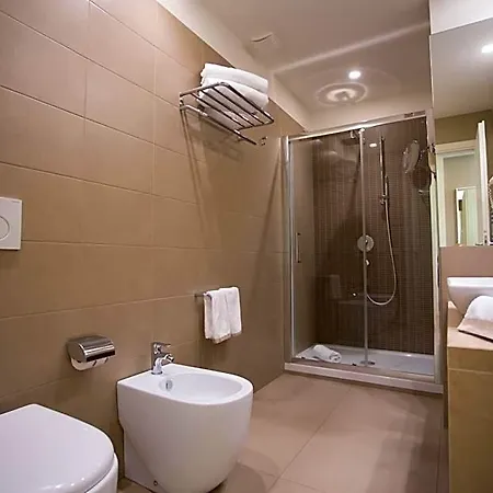 Hotell Airone
